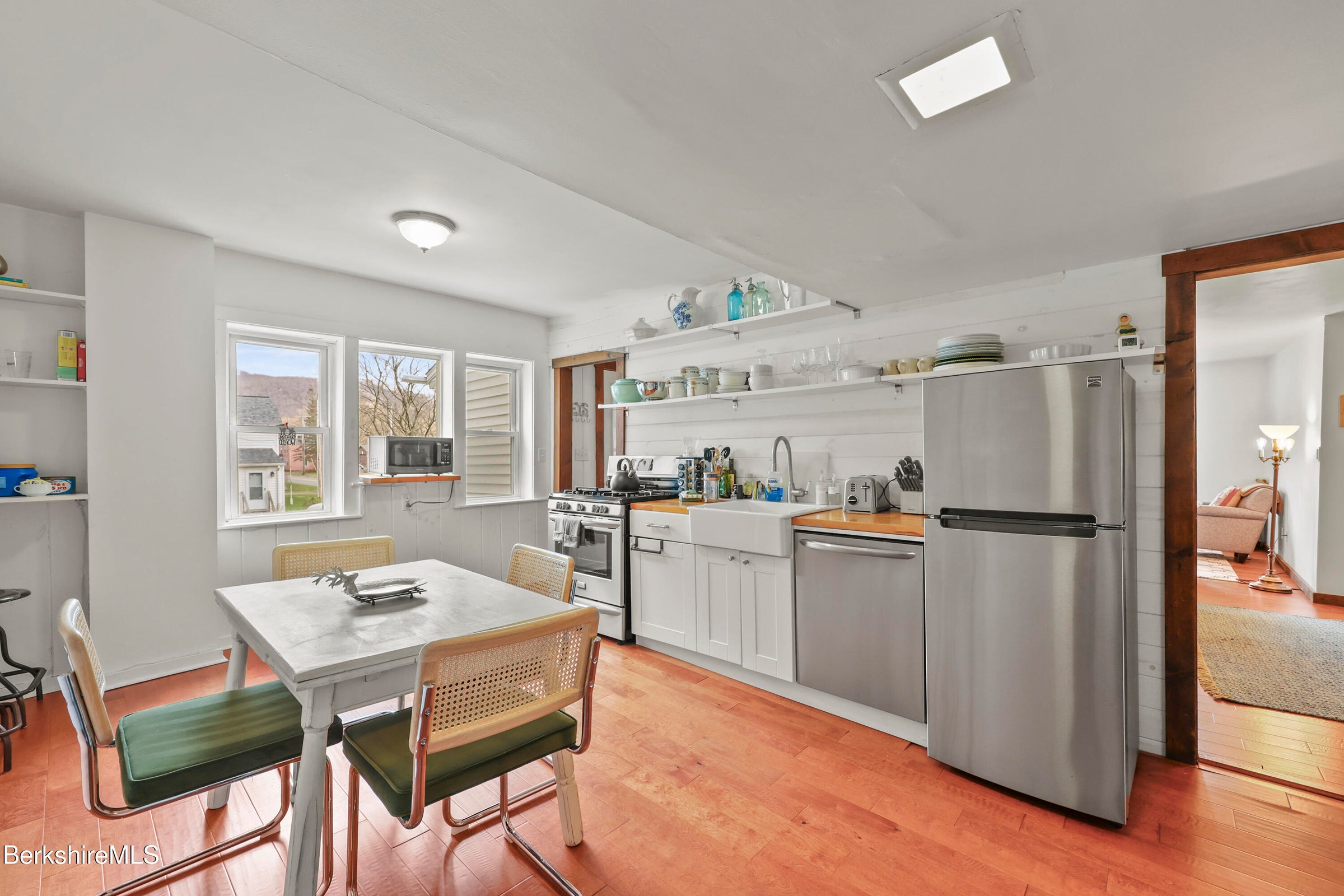 Property thumbnail image